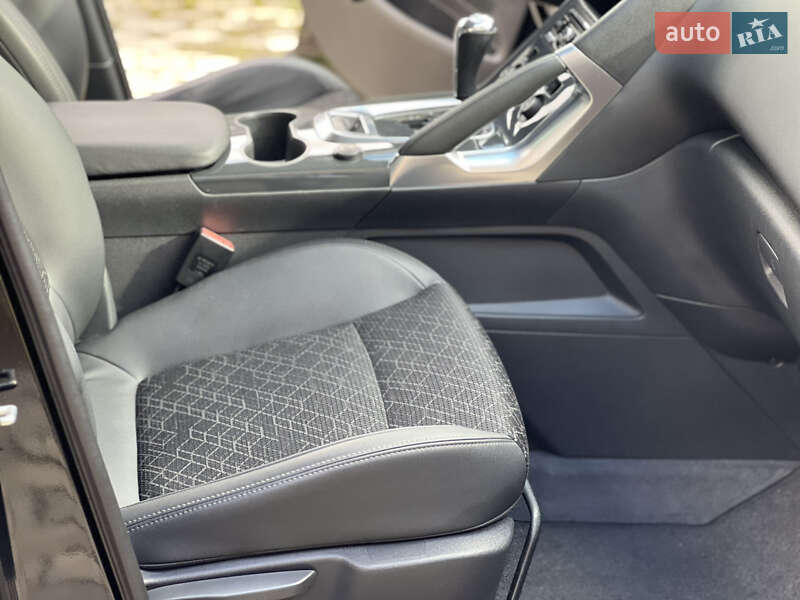 Внедорожник / Кроссовер Peugeot 3008 2015 в Ровно фото 21 Внедорожник / Кроссовер Peugeot 3008 2015 в Ровно