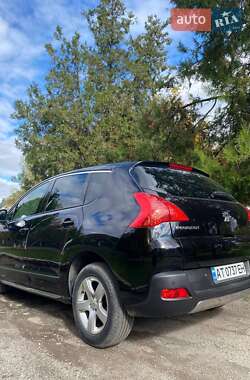 Внедорожник / Кроссовер Peugeot 3008 2010 в Надворной
