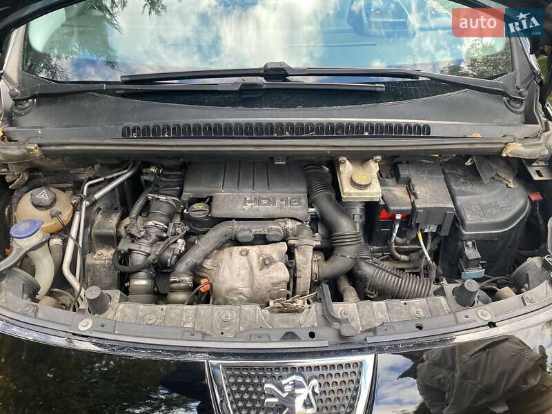 Внедорожник / Кроссовер Peugeot 3008 2010 в Надворной