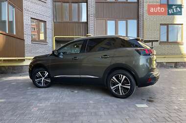 Внедорожник / Кроссовер Peugeot 3008 2020 в 