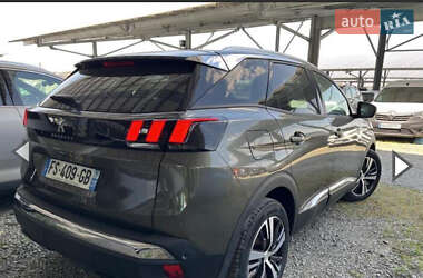 Внедорожник / Кроссовер Peugeot 3008 2020 в 