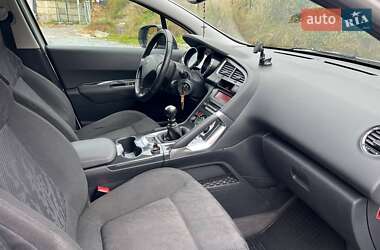 Внедорожник / Кроссовер Peugeot 3008 2011 в 