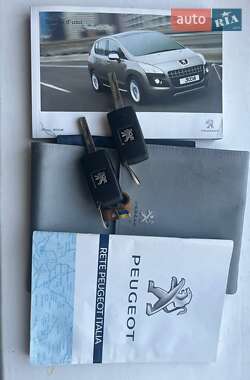 Внедорожник / Кроссовер Peugeot 3008 2011 в 