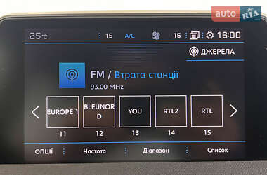 Внедорожник / Кроссовер Peugeot 3008 2019 в 