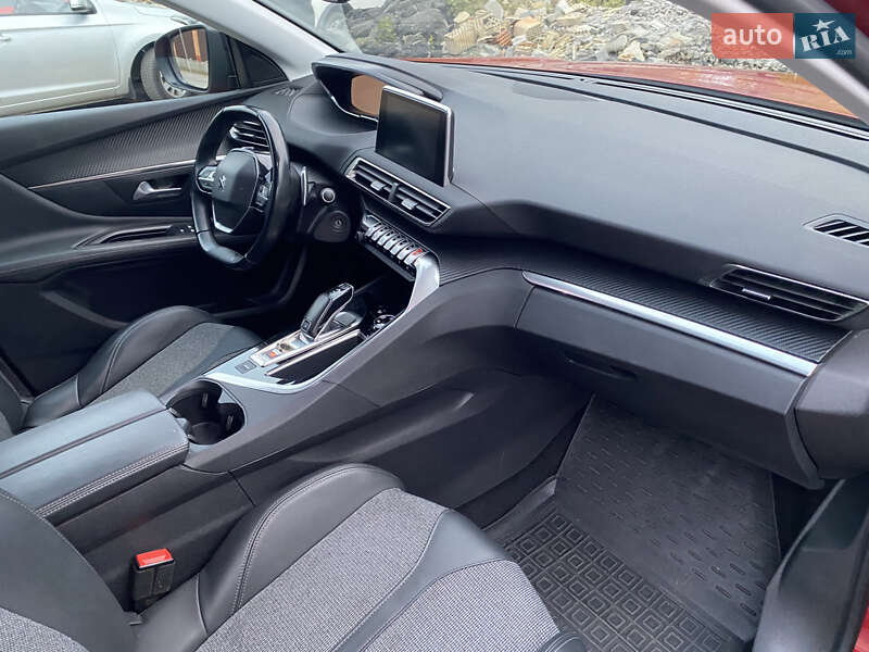 Внедорожник / Кроссовер Peugeot 3008 2020 в Киеве
