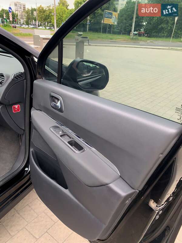 Позашляховик / Кросовер Peugeot 3008 2014 в Дрогобичі