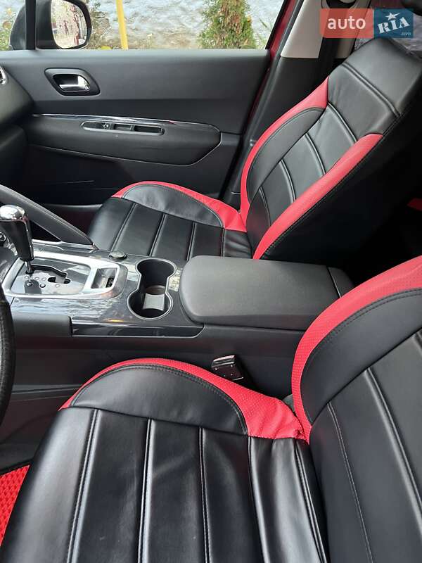 Внедорожник / Кроссовер Peugeot 3008 2010 в Джурине фото 9 Внедорожник / Кроссовер Peugeot 3008 2010 в Джурине