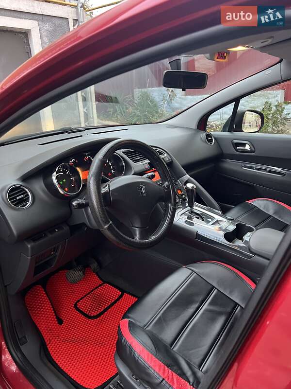 Внедорожник / Кроссовер Peugeot 3008 2010 в Джурине фото 12 Внедорожник / Кроссовер Peugeot 3008 2010 в Джурине