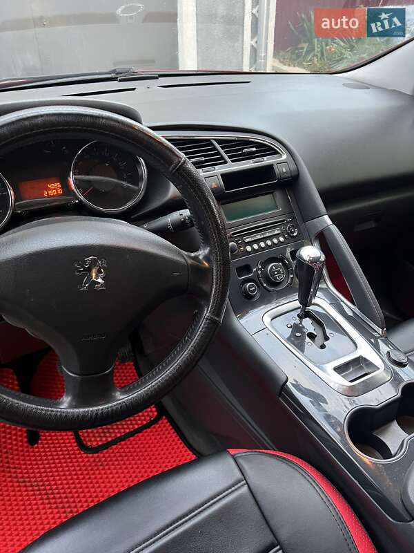 Внедорожник / Кроссовер Peugeot 3008 2010 в Джурине фото 15 Внедорожник / Кроссовер Peugeot 3008 2010 в Джурине