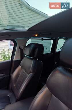Внедорожник / Кроссовер Peugeot 3008 2010 в 