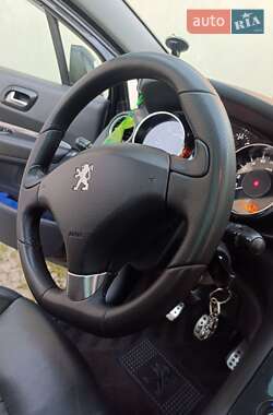 Внедорожник / Кроссовер Peugeot 3008 2010 в 