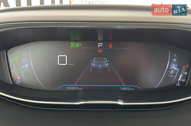 Внедорожник / Кроссовер Peugeot 3008 2019 в 