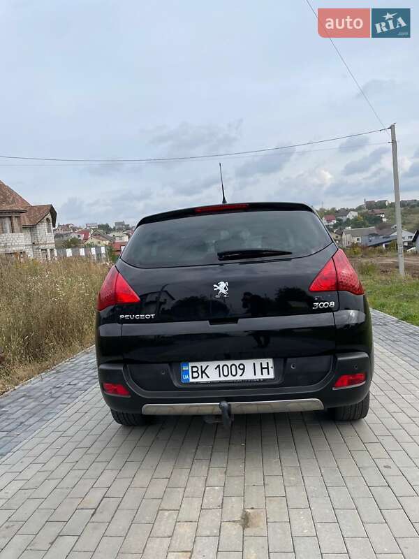 Позашляховик / Кросовер Peugeot 3008 2010 в Рівному