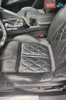 Внедорожник / Кроссовер Peugeot 3008 2020 в 