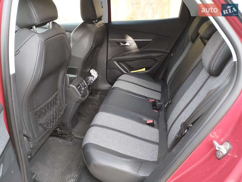 Внедорожник / Кроссовер Peugeot 3008 2018 в Вышгороде