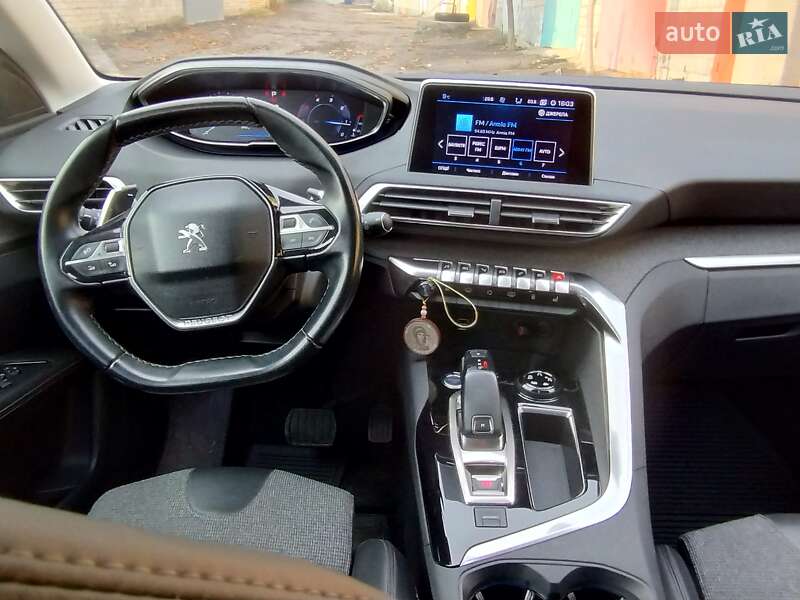 Внедорожник / Кроссовер Peugeot 3008 2018 в Вышгороде