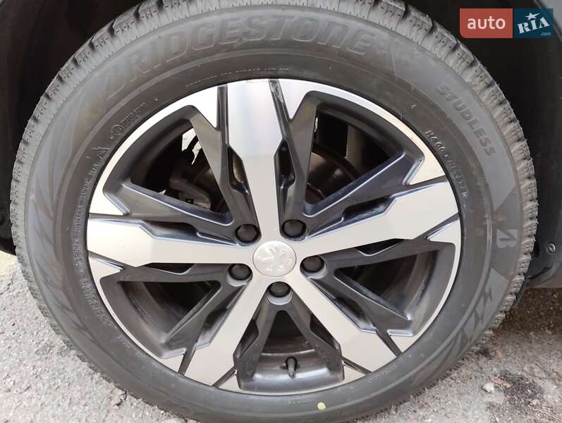 Внедорожник / Кроссовер Peugeot 3008 2018 в Вышгороде