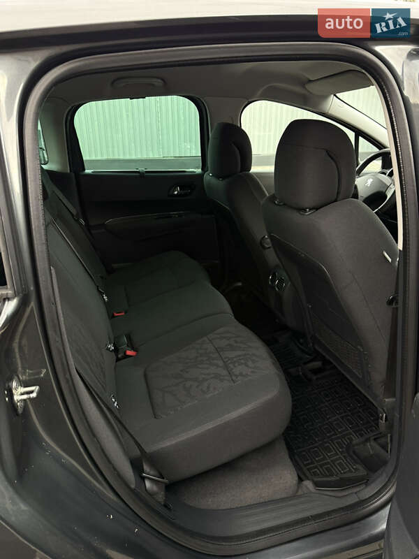 Внедорожник / Кроссовер Peugeot 3008 2012 в Луцке