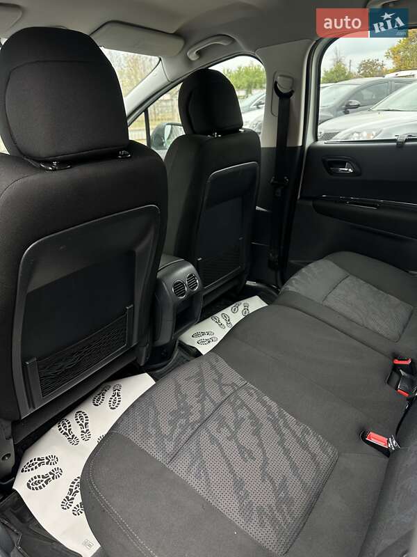 Внедорожник / Кроссовер Peugeot 3008 2010 в Смеле фото 13 Внедорожник / Кроссовер Peugeot 3008 2010 в Смеле