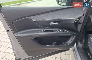 Позашляховик / Кросовер Peugeot 3008 2021 в  фото 19 Позашляховик / Кросовер Peugeot 3008 2021 в