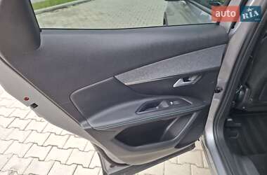 Позашляховик / Кросовер Peugeot 3008 2021 в  фото 25 Позашляховик / Кросовер Peugeot 3008 2021 в