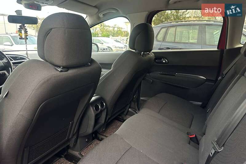 Позашляховик / Кросовер Peugeot 3008 2012 в Івано-Франківську фото 17 Позашляховик / Кросовер Peugeot 3008 2012 в Івано-Франківську