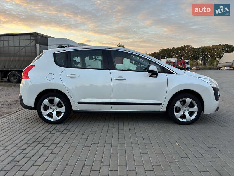 Позашляховик / Кросовер Peugeot 3008 2010 в Черкасах