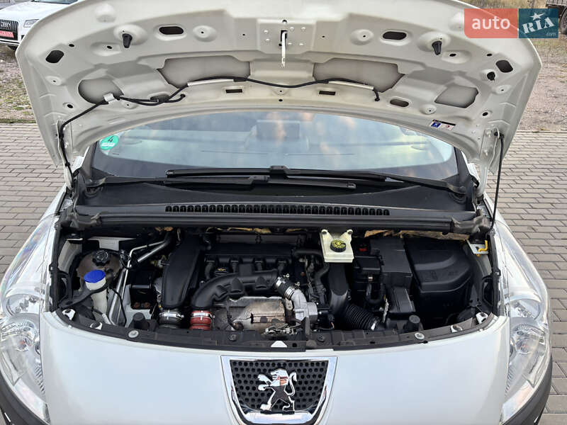 Позашляховик / Кросовер Peugeot 3008 2010 в Черкасах