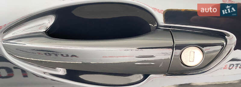 Позашляховик / Кросовер Peugeot 3008 2020 в Львові