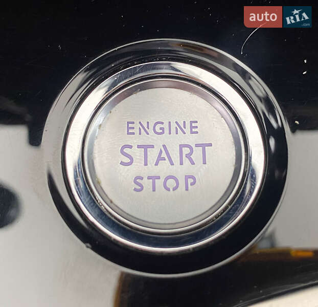 Позашляховик / Кросовер Peugeot 3008 2020 в Львові