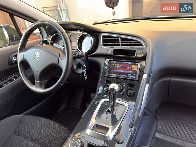 Внедорожник / Кроссовер Peugeot 3008 2015 в Ивано-Франковске