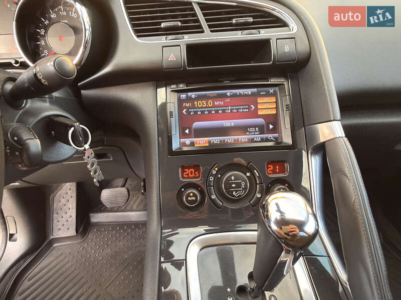 Внедорожник / Кроссовер Peugeot 3008 2015 в Ивано-Франковске