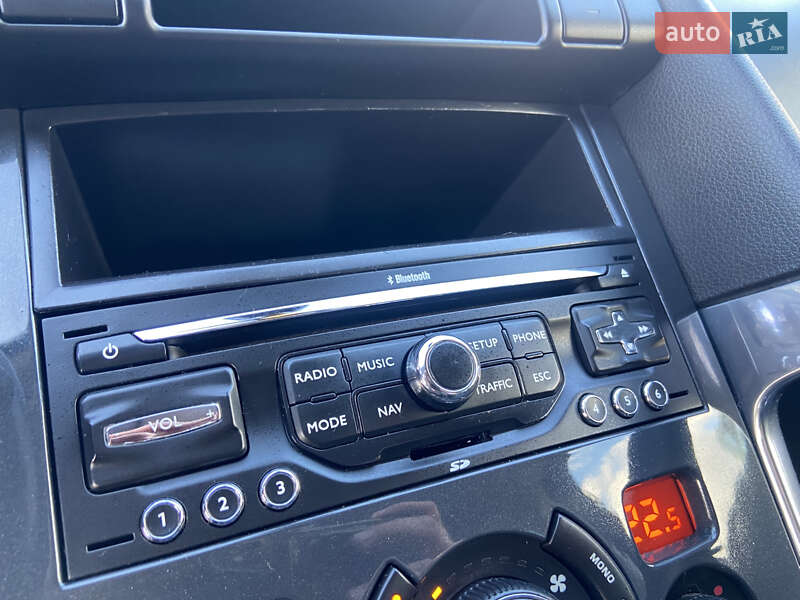 Внедорожник / Кроссовер Peugeot 3008 2012 в Львове фото 22 Внедорожник / Кроссовер Peugeot 3008 2012 в Львове