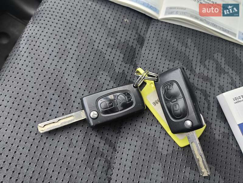 Внедорожник / Кроссовер Peugeot 3008 2012 в Ковеле