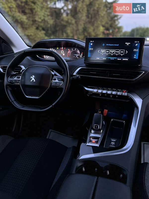 Внедорожник / Кроссовер Peugeot 3008 2021 в Дубно