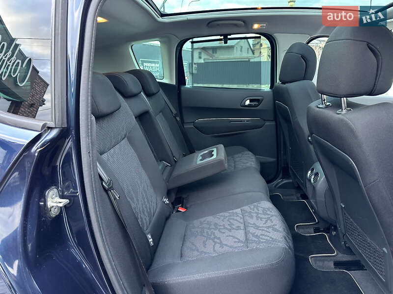 Позашляховик / Кросовер Peugeot 3008 2011 в Луцьку