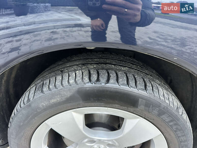 Позашляховик / Кросовер Peugeot 3008 2011 в Луцьку