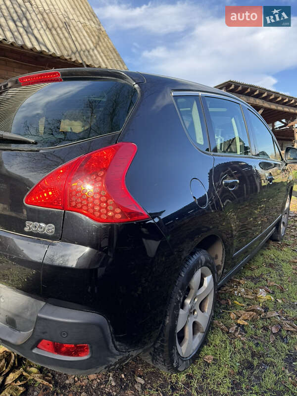 Внедорожник / Кроссовер Peugeot 3008 2011 в Калиновке