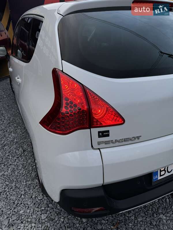 Позашляховик / Кросовер Peugeot 3008 2011 в Стрию