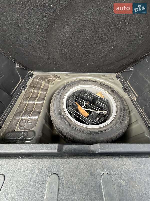 Позашляховик / Кросовер Peugeot 3008 2012 в Чернігові