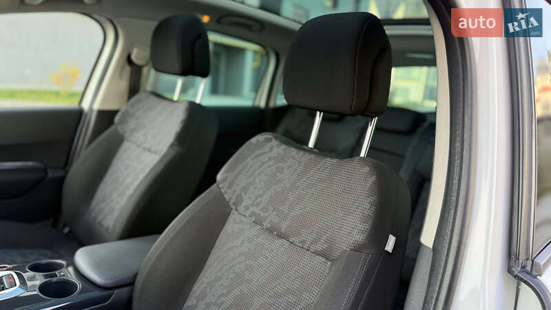 Внедорожник / Кроссовер Peugeot 3008 2010 в Ивано-Франковске