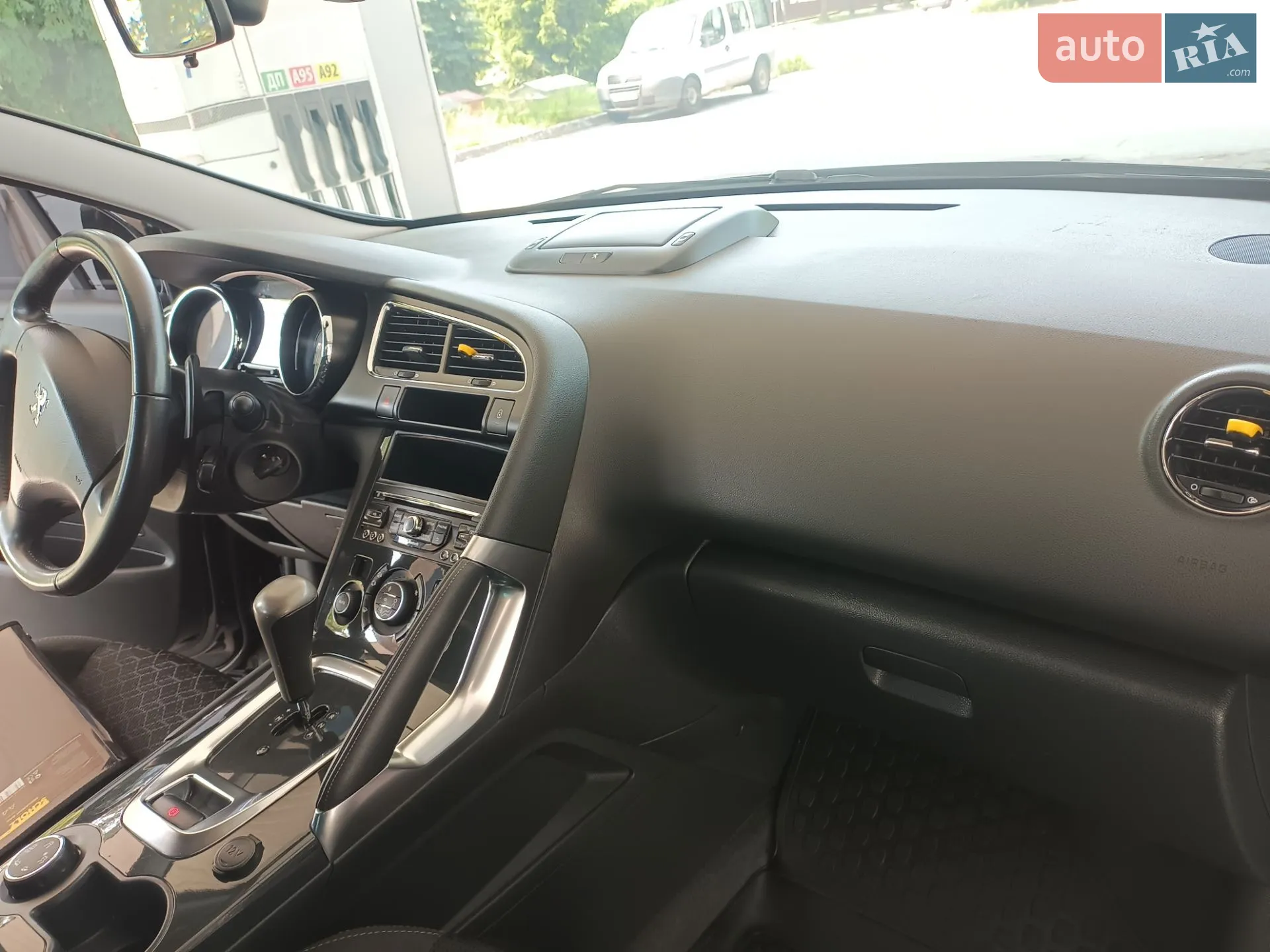 Peugeot 3008 2014 VIN VF30U9HD8ES229823 фото оголошення 28 з 63
