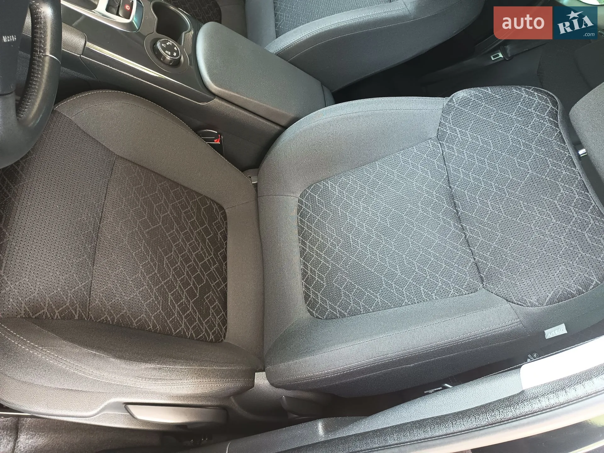 Peugeot 3008 2014 VIN VF30U9HD8ES229823 фото оголошення 37 з 63