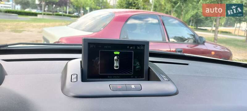 Внедорожник / Кроссовер Peugeot 3008 2014 в Днепре