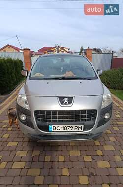 Позашляховик / Кросовер Peugeot 3008 2010 в Львові