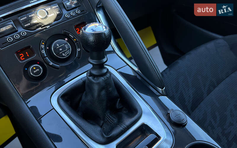 Внедорожник / Кроссовер Peugeot 3008 2010 в Львове фото 13 Внедорожник / Кроссовер Peugeot 3008 2010 в Львове