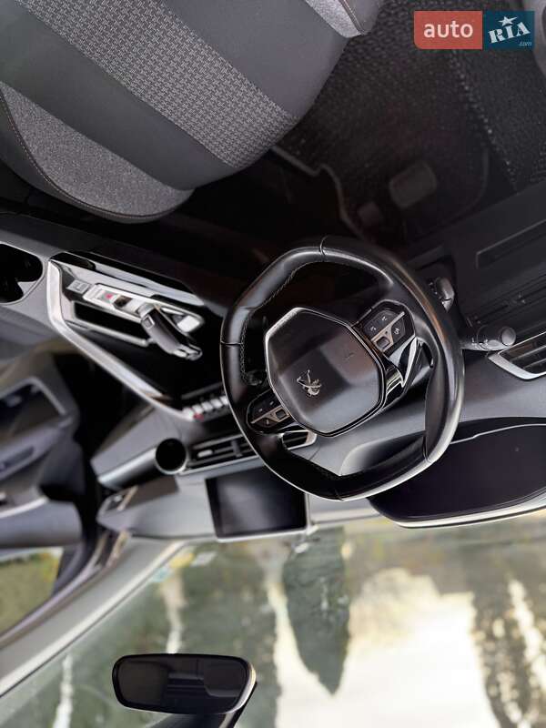 Внедорожник / Кроссовер Peugeot 3008 2019 в Дубно