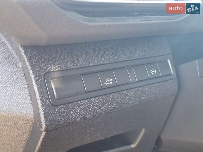 Позашляховик / Кросовер Peugeot 3008 2020 в Києві