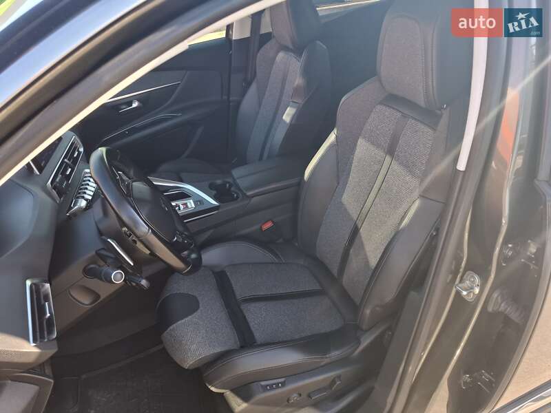 Позашляховик / Кросовер Peugeot 3008 2020 в Києві