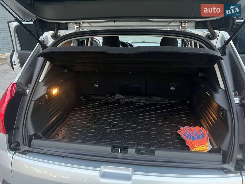 Внедорожник / Кроссовер Peugeot 3008 2011 в Харькове